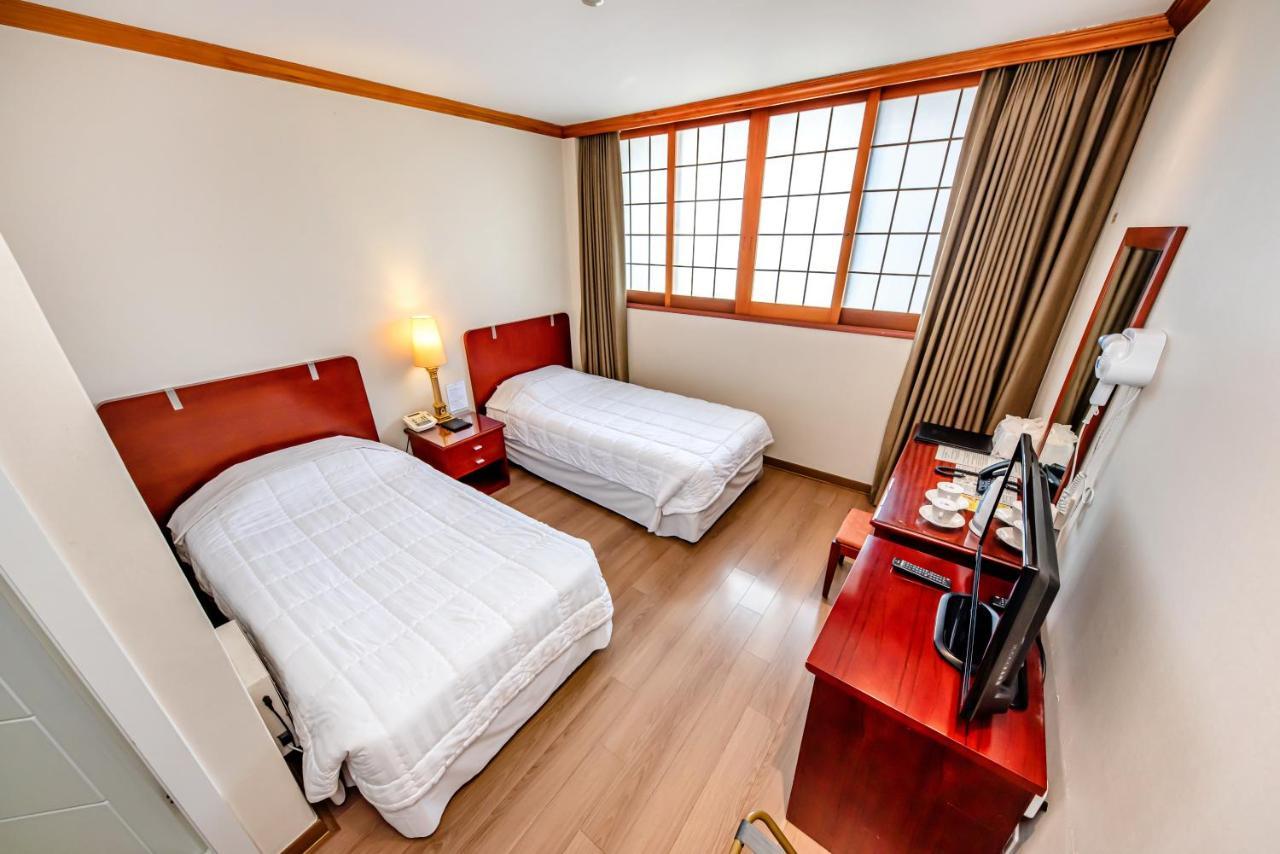 Samhaein Tourist Hotel Jeju Dış mekan fotoğraf